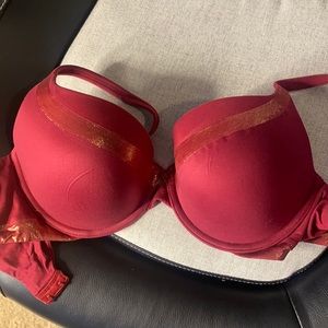 Maroon victoria secret bra